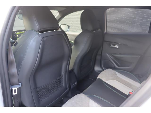 ２０８ ＧＴ　１オーナー　ＡＣＣ　ＢＳＭ　純正ディスプレイＡ　ＣａｒＰｌａｙ　ＢＴ　ワイヤレス充電　Ｂカメラ　半革　シートＨ　ステアＳ　Ｐシフト　ＬＥＤ　Ａライト　アンビエントライト　純正１７インチＡＷ　ＥＴＣ（57枚目）