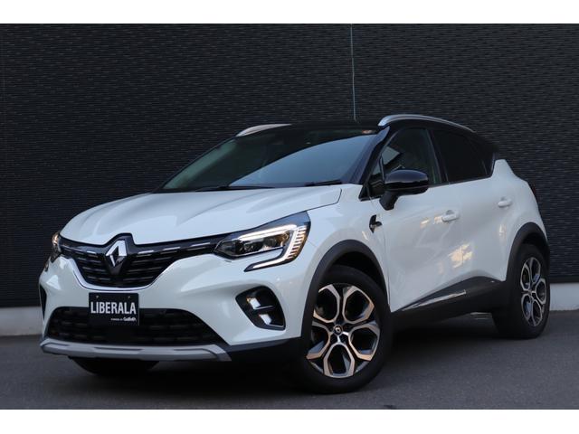 マットブラックにホワイトのＬＩＢＥＲＡＬＡのロゴの建物と看板が目印です。