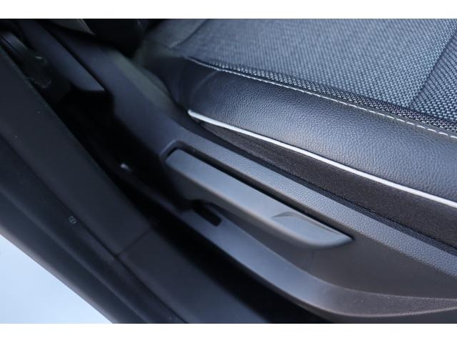 キャプチャー インテンス　ＡＣＣ　ＢＳＭ　純正ディスプレイＡ（社外ナビ搭載）ＣａｒＰｌａｙ　ＤＴＶ　ＢＴ　３６０°カメラ　黒半革　シートＨ　ステアリングＨ　ステアＳ　Ｐシフト　Ａライト　純正１８インチＡＷ　社外ドラレコ　ＥＴＣ（52枚目）