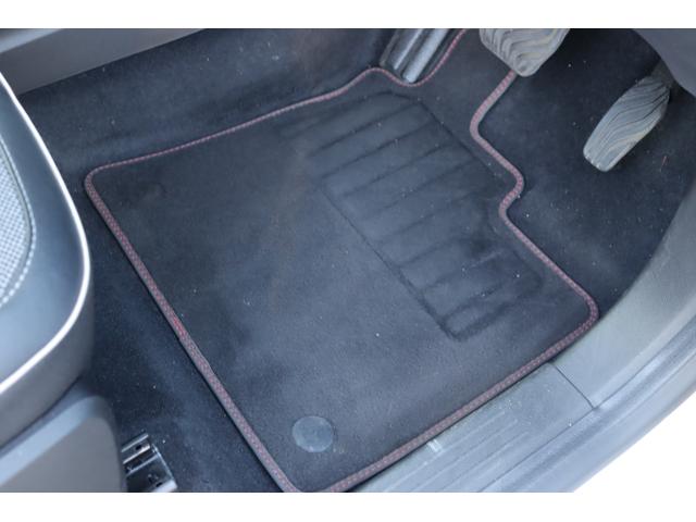 キャプチャー インテンス　ＡＣＣ　ＢＳＭ　純正ディスプレイＡ（社外ナビ搭載）ＣａｒＰｌａｙ　ＤＴＶ　ＢＴ　３６０°カメラ　黒半革　シートＨ　ステアリングＨ　ステアＳ　Ｐシフト　Ａライト　純正１８インチＡＷ　社外ドラレコ　ＥＴＣ（53枚目）