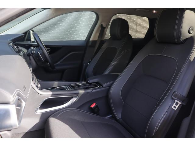 Ｆペイス Ｒ－スポーツ　衝突軽減　ＡＣＣ　ＢＳＭ　ＭＥＲＩＤＩＡＮサウンド　純正ナビ　ＣａｒＰｌａｙ　地デジ　ＢＴ　ＣＤ／ＤＶＤ　３６０°　半革　シートＨ　Ｐシート　ステアＨ　ステアＳ　Ａハイビーム　純１９インチＡＷ　ＥＴＣ（13枚目）