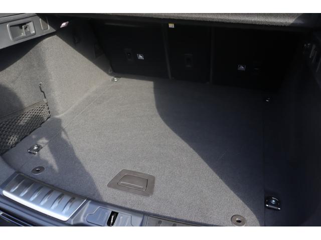 Ｆペイス Ｒ－スポーツ　衝突軽減　ＡＣＣ　ＢＳＭ　ＭＥＲＩＤＩＡＮサウンド　純正ナビ　ＣａｒＰｌａｙ　地デジ　ＢＴ　ＣＤ／ＤＶＤ　３６０°　半革　シートＨ　Ｐシート　ステアＨ　ステアＳ　Ａハイビーム　純１９インチＡＷ　ＥＴＣ（14枚目）