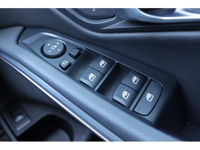 ＬＩＢＥＲＡＬＡの名前の由来はラテン語で「ｌｉｂｅｒａ：自由」と「ａｌａ：翼」を意味し、それらを組合せた造語です。自由な翼を得て思う存分人生を謳歌して欲しいという願いが込められています。