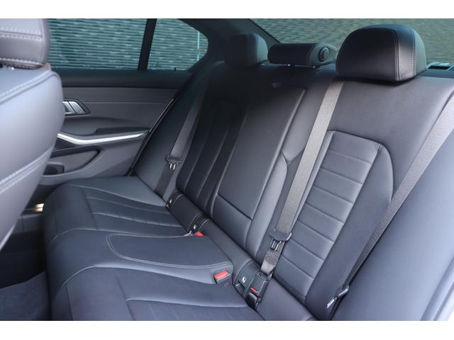 ＬＩＢＥＲＡＬＡの名前の由来はラテン語で「ｌｉｂｅｒａ：自由」と「ａｌａ：翼」を意味し、それらを組合せた造語です。自由な翼を得て思う存分人生を謳歌して欲しいという願いが込められています。