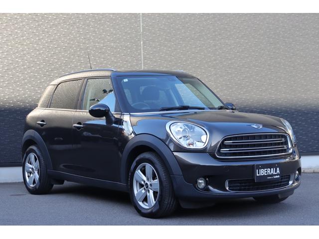 ＭＩＮＩ クーパーＤ　クロスオーバー　禁煙車　純正オーディオ　ＡＵＸ　ＣＤ　キセノンヘッドライト　オートライト　フロント／リアフォグ　アンビエントライト　純正フロアマット　純正１６インチＡＷ　社外ＥＴＣ　リモコンキー　スペアキー１本あり（17枚目）