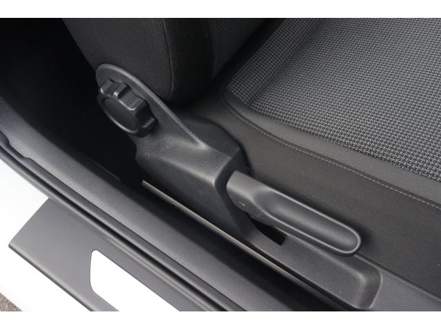 ザ・ビートル デザイン 保証書 クルコン 社外ナビ 地デジ Bluetooth CD/DVD AUX LEDヘッドライト F/Rフォグ 純正16インチAW 純正フロアマット ETC 純正ドラレコ前後 リモコンキー スペアキー(56枚目)