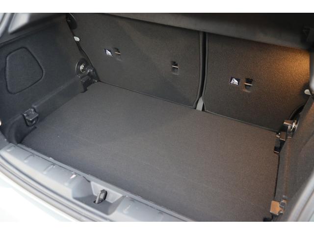 ＭＩＮＩ クーパーＤ　インテリジェントＳ　ＵＪテールランプ　クルコン　純正ナビ　ＢＴ　Ｂカメラ　コーナーＳ　黒革　シートＨ　ＬＥＤ　Ａライト　Ｆ／Ｒフォグ　Ａワイパー　ステアＳ　純正１５インチＡＷ　ＥＴＣ　純正前後ドラレコ（14枚目）