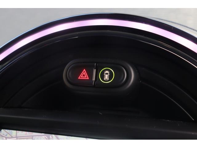 ＭＩＮＩ クーパーＤ　クロスオーバー　インテリジェントＳ　ＡＣＣ　純正ナビ　Ｂｌｕｅｔｏｏｔｈ　ＵＳＢ　Ｂカメラ　コーナーＳ　ＬＥＤ　Ａライト　Ｆ／Ｒフォグ　Ａワイパー　Ｐバックドア　純正１７インチＡＷ　ミラー一体型ＥＴＣ　ドラレコ　禁煙（33枚目）