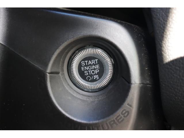 ジープ・レネゲード リミテッド　ＡＣＣ　ＢＳＭ　衝突被害軽減ブレーキ　純正ナビ　ＣａｒＰｌａｙ　地デジ　Ｂｌｕｅｔｏｏｔｈ　Ｂカメラ　　Ｐセンサー　ドラレコ前後　黒革　シートＨ　Ｐシート　ステアＨ　ステアＳ　コーナーＳ　ＥＴＣ（52枚目）