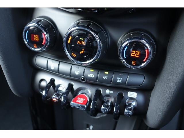 ＭＩＮＩ クーパーＤ　インテリジェントＳ　クルーズコントロール　純ナビ　ＢＴ　Ｂカメラ　ＵＳＢ　半革　純正ドラレコ　Ａライト　ＬＥＤヘッドライト　Ａワイパー　純正フロアマット　純正１６ＡＷ　ＵＪテールランプ　ＥＴＣ　禁煙車（37枚目）