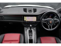 ＬＩＢＥＲＡＬＡは、輸入車選びの新たなスタイルを提案するインポート・セレクト・ブランドです。オーナー様となる方がクルマから直接感じる感性を第一にした、最良の一台との出会いをコーディネートいたします。 5