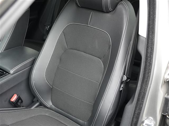 Ｆペイス Ｒ－スポーツ　ワンオーナー　ＩＮＣＯＮＴＲＯＬ　ＴＯＵＣＨ　ＰＲＯナビフルセグＴＶＢｌｕｅｔｏｏｔｈ全方位カメラ　ＭＥＲＩＤＩＡＮサラウンド　ハーフレザーシートシートヒーターＬアダプティブＬＥＤヘッドライト（3枚目）