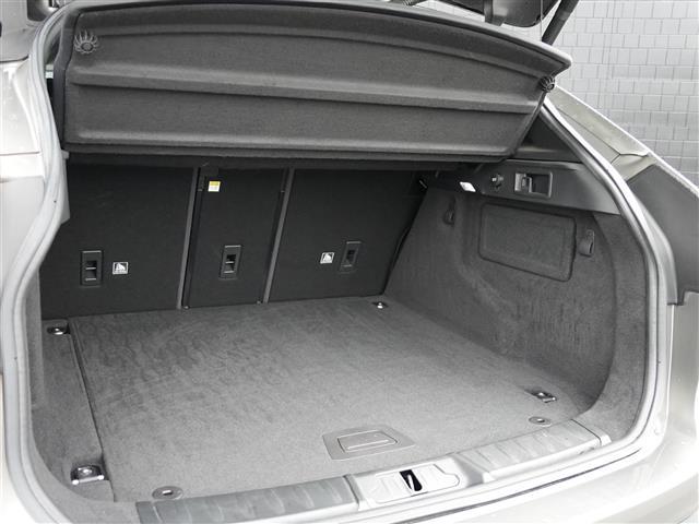 Ｆペイス Ｒ－スポーツ　ワンオーナー　ＩＮＣＯＮＴＲＯＬ　ＴＯＵＣＨ　ＰＲＯナビフルセグＴＶＢｌｕｅｔｏｏｔｈ全方位カメラ　ＭＥＲＩＤＩＡＮサラウンド　ハーフレザーシートシートヒーターＬアダプティブＬＥＤヘッドライト（12枚目）