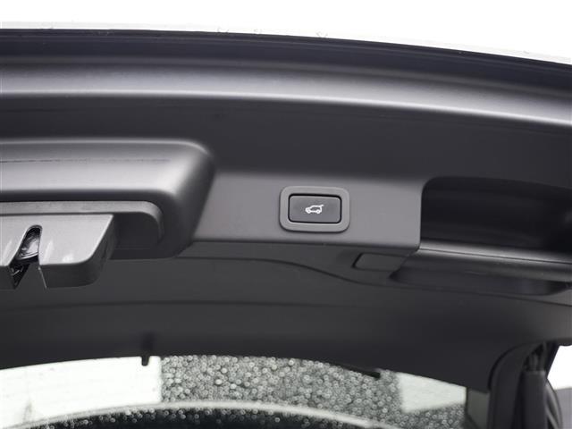 Ｆペイス Ｒ－スポーツ　ワンオーナー　ＩＮＣＯＮＴＲＯＬ　ＴＯＵＣＨ　ＰＲＯナビフルセグＴＶＢｌｕｅｔｏｏｔｈ全方位カメラ　ＭＥＲＩＤＩＡＮサラウンド　ハーフレザーシートシートヒーターＬアダプティブＬＥＤヘッドライト（13枚目）