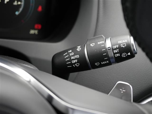 Ｆペイス Ｒ－スポーツ　ワンオーナー　ＩＮＣＯＮＴＲＯＬ　ＴＯＵＣＨ　ＰＲＯナビフルセグＴＶＢｌｕｅｔｏｏｔｈ全方位カメラ　ＭＥＲＩＤＩＡＮサラウンド　ハーフレザーシートシートヒーターＬアダプティブＬＥＤヘッドライト（25枚目）