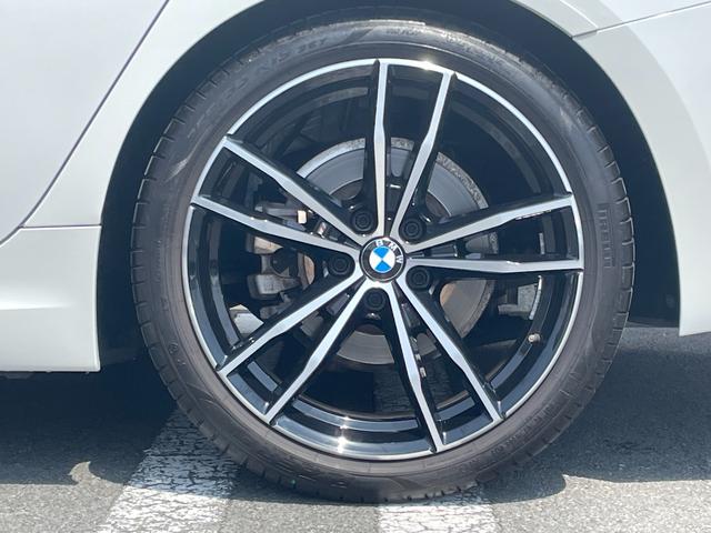 ３シリーズ ３２０ｉ　Ｍスポーツ　ＨｉｌＬｉｎｅＰＫＧ　コンフォートＰＫＧ　ＩＤｒｉｖｅナビＢｌｕｅｔｏｏｔｈバックカメラ　ＯＰ１９インチＡＷパワートランクリッド　インテリジェントセーフティ　ＡＣＣ　ステアリングアシスト　ＢＳＭ（46枚目）