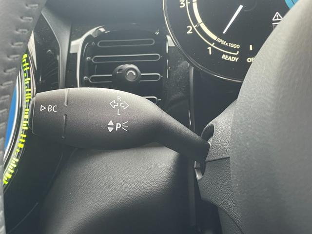 ＭＩＮＩ クーパーＤ　クラシック・トリム　ＭＩＮＩ　Ａｐｐ対応ディスプレイオーディオ　ＣａｒＰｌａｙ対応　Ｂｌｕｅｔｏｏｔｈバックカメラ　インテリＳＦＴ衝突軽減ブレーキ　ハーフレザーシート　シートヒーター　置くだけ充電アンビエントライト（33枚目）