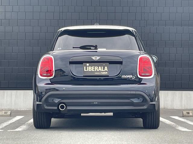 ＭＩＮＩ クーパーＤ　クラシック・トリム　ＭＩＮＩ　Ａｐｐ対応ディスプレイオーディオ　ＣａｒＰｌａｙ対応　Ｂｌｕｅｔｏｏｔｈバックカメラ　インテリＳＦＴ衝突軽減ブレーキ　ハーフレザーシート　シートヒーター　置くだけ充電アンビエントライト（40枚目）