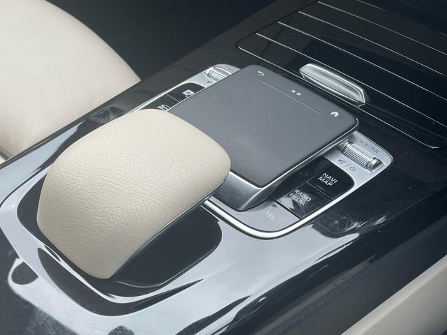 ＣＬＡクラス ＣＬＡ２００ｄ　レザーエクスクルーシブＰＫＧホワイトレザーシート　アドバンスＰＫＧ　ＭＢＵＸナビフルセグＴＶ　Ｂｌｕｅｔｏｏｔｈ全方位カメラヘッドアップディスプレイ　アンビエントライト　レーダーセーフティ　ドラレコ（18枚目）