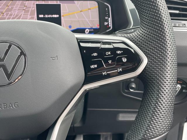 ティグアン ＴＳＩ　Ｒライン　１オーナー　パノラマＳＲブラックレザーシートｈａｒｍａｎ／ｋａｒｄｏｎ　ＤｉｓｃｏｖｅｒＰＲＯデジタルメーターヘッドアップディスプレイアンビエントライト　フロントアシスト　サイドアシストＢＳＭドラレコ（39枚目）