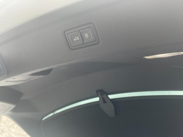 Ａ５スポーツバック ４５ＴＦＳＩクワトロ　スポーツ　Ｓｌｉｎｅ　ＢＢＳ１８アルミＲＥＧＮＯ　ＧＲ－ＸＩＩ　アウディプレセンスＡＣＣレーンサイドアシストＭＭＩナビフルセグＴＶサラウンドカメラバーチャルコクピット　パワーバックドア　ハーフレザーシートヒータ（24枚目）