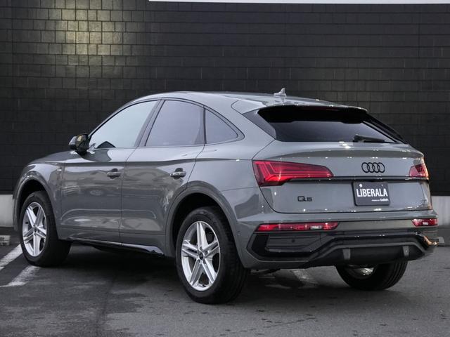 Ｑ５スポーツバック ４０ＴＤＩクワトロ　Ｓライン　ブラックスタイリングＰＫＧマトリクスＬＥＤヘッドライトＡｕｄｙプレセンスレーンアシストサイドアシストＭＭＩナビＢｌｕｅｔｏｏｔｈサラウンドカメラ３ＺＯＮＥエアコンバーチャルコクピット前後ドラレコ（5枚目）