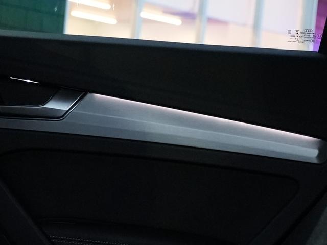 Ｑ５スポーツバック ４０ＴＤＩクワトロ　Ｓライン　ブラックスタイリングＰＫＧマトリクスＬＥＤヘッドライトＡｕｄｙプレセンスレーンアシストサイドアシストＭＭＩナビＢｌｕｅｔｏｏｔｈサラウンドカメラ３ＺＯＮＥエアコンバーチャルコクピット前後ドラレコ（20枚目）