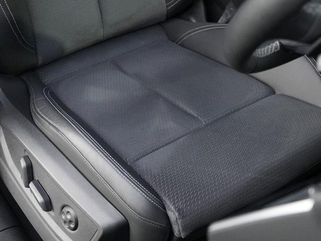 Ｑ５スポーツバック ４０ＴＤＩクワトロ　Ｓライン　ブラックスタイリングＰＫＧマトリクスＬＥＤヘッドライトＡｕｄｙプレセンスレーンアシストサイドアシストＭＭＩナビＢｌｕｅｔｏｏｔｈサラウンドカメラ３ＺＯＮＥエアコンバーチャルコクピット前後ドラレコ（28枚目）