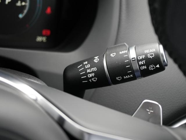 Fペイス R-スポーツ ワンオーナー INCONTROL TOUCH PROナビフルセグTVBluetooth全方位カメラ MERIDIANサラウンド ハーフレザーシートシートヒーターLアダプティブLEDヘッドライト(28枚目)