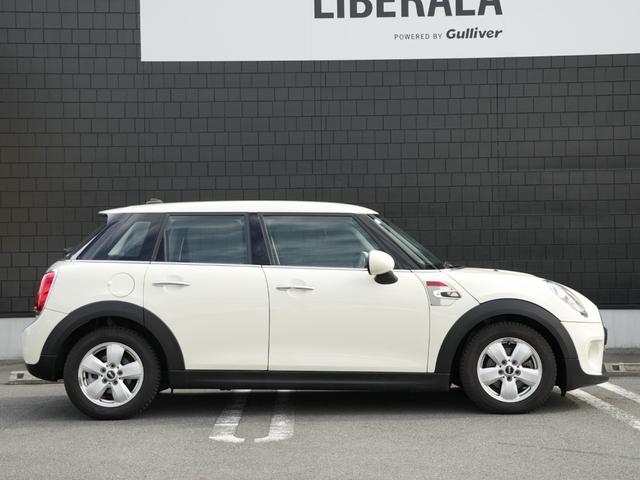 ＭＩＮＩ ヴィクトリア　特別仕様車　純正ナビＢｌｕｅｔｏｏｔｈ　ＬＥＤヘッドライト　ＬＥＤフォグランプ　アイドリングストップ　電動格納ミラー　ペッパーＰＫＧ　ルーフスポイラー　キーレス　ＥＴＣ（39枚目）