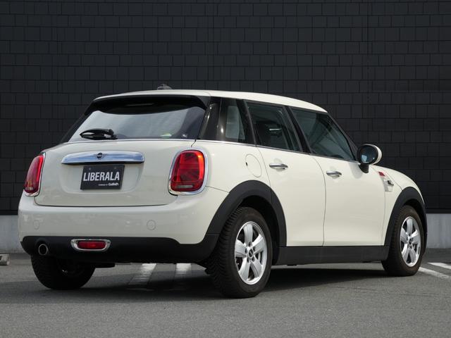 ＭＩＮＩ ヴィクトリア　特別仕様車　純正ナビＢｌｕｅｔｏｏｔｈ　ＬＥＤヘッドライト　ＬＥＤフォグランプ　アイドリングストップ　電動格納ミラー　ペッパーＰＫＧ　ルーフスポイラー　キーレス　ＥＴＣ（40枚目）