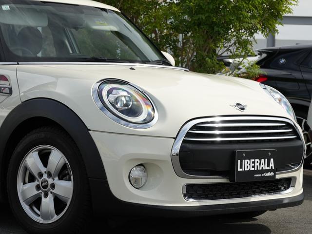 ＭＩＮＩ ヴィクトリア　特別仕様車　純正ナビＢｌｕｅｔｏｏｔｈ　ＬＥＤヘッドライト　ＬＥＤフォグランプ　アイドリングストップ　電動格納ミラー　ペッパーＰＫＧ　ルーフスポイラー　キーレス　ＥＴＣ（43枚目）