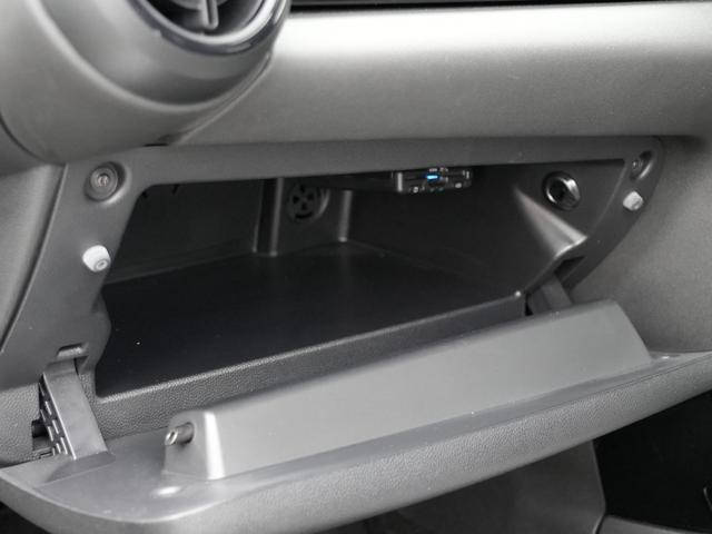 ＭＩＮＩ クーパーＤ　クラシック・トリム　クラシックトリムインテリジェントセーフティ衝突軽減ブレーキ　ディスプレイオーディオＣａｒｐｌａｙ対応ＭＩＮＩＡｐｐ対応バックカメラハーフレザーシートＭＩＮＩドライビングＭＯＤＥコンフォートアクセス（10枚目）