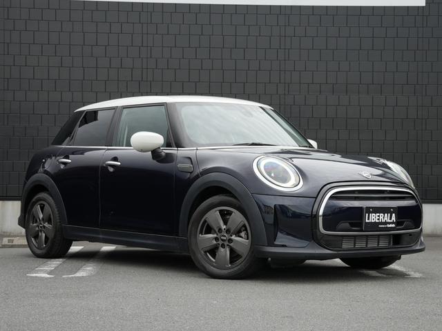ＭＩＮＩ クーパーＤ　クラシック・トリム　クラシックトリムインテリジェントセーフティ衝突軽減ブレーキ　ディスプレイオーディオＣａｒｐｌａｙ対応ＭＩＮＩＡｐｐ対応バックカメラハーフレザーシートＭＩＮＩドライビングＭＯＤＥコンフォートアクセス（42枚目）