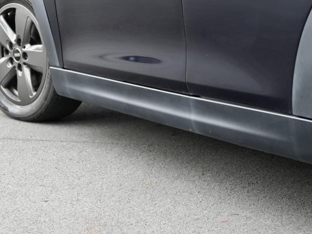 ＭＩＮＩ クーパーＤ　クラシック・トリム　クラシックトリムインテリジェントセーフティ衝突軽減ブレーキ　ディスプレイオーディオＣａｒｐｌａｙ対応ＭＩＮＩＡｐｐ対応バックカメラハーフレザーシートＭＩＮＩドライビングＭＯＤＥコンフォートアクセス（54枚目）