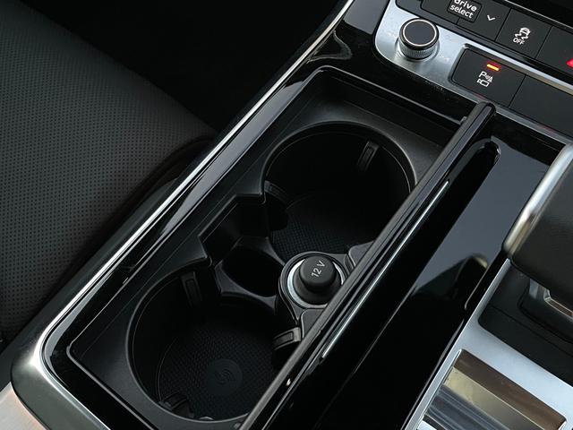 Q8 55TFSIクワトロ Sライン Slineplusパッケージシートベンチレーションマッサージ エクステンデッドレザーパッケージ コンフォートアシスタンスパッケージブラック/ロックグレーステッチ バルコナレザーBang&Olufsen(46枚目)