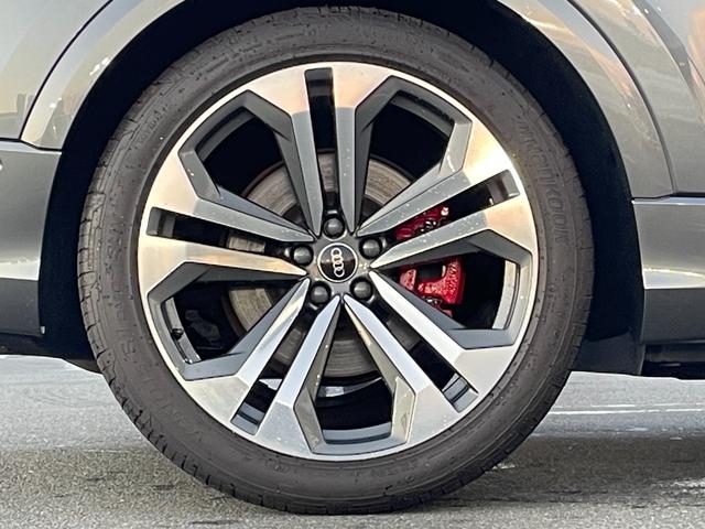 Q8 55TFSIクワトロ Sライン Slineplusパッケージシートベンチレーションマッサージ エクステンデッドレザーパッケージ コンフォートアシスタンスパッケージブラック/ロックグレーステッチ バルコナレザーBang&Olufsen(63枚目)