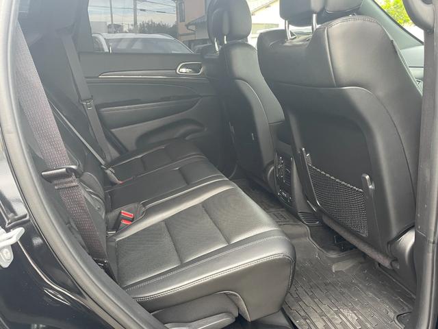 ジープ・グランドチェロキー リミテッド SRT8エンジンフード UconnectナビフルセグTVCarplayBluetoothブラックレザーシートベンチレーションシートヒーターサイドステップ20インチメッキアルミ前後ドライブレコーダー(10枚目)