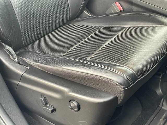 ジープ・グランドチェロキー リミテッド SRT8エンジンフード UconnectナビフルセグTVCarplayBluetoothブラックレザーシートベンチレーションシートヒーターサイドステップ20インチメッキアルミ前後ドライブレコーダー(14枚目)