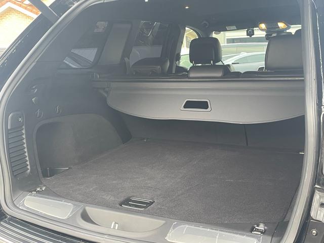 ジープ・グランドチェロキー リミテッド SRT8エンジンフード UconnectナビフルセグTVCarplayBluetoothブラックレザーシートベンチレーションシートヒーターサイドステップ20インチメッキアルミ前後ドライブレコーダー(16枚目)