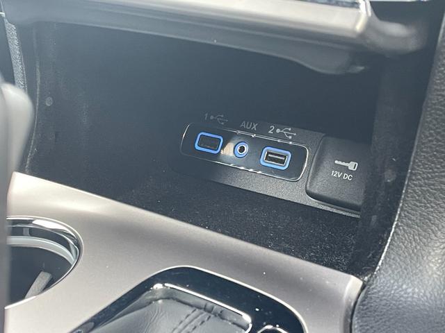 ジープ・グランドチェロキー リミテッド SRT8エンジンフード UconnectナビフルセグTVCarplayBluetoothブラックレザーシートベンチレーションシートヒーターサイドステップ20インチメッキアルミ前後ドライブレコーダー(18枚目)