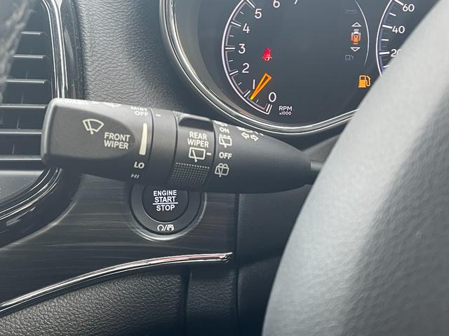 ジープ・グランドチェロキー リミテッド SRT8エンジンフード UconnectナビフルセグTVCarplayBluetoothブラックレザーシートベンチレーションシートヒーターサイドステップ20インチメッキアルミ前後ドライブレコーダー(32枚目)