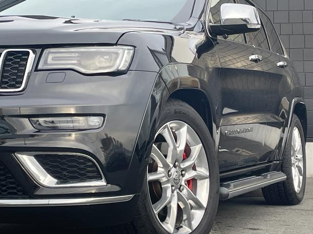 ジープ・グランドチェロキー リミテッド SRT8エンジンフード UconnectナビフルセグTVCarplayBluetoothブラックレザーシートベンチレーションシートヒーターサイドステップ20インチメッキアルミ前後ドライブレコーダー(45枚目)