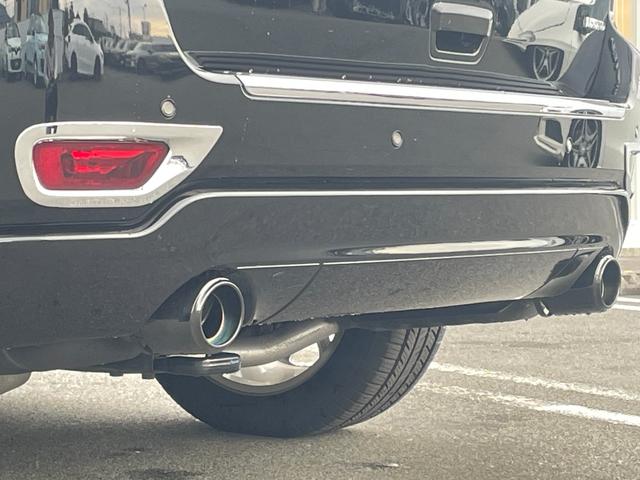 ジープ・グランドチェロキー リミテッド SRT8エンジンフード UconnectナビフルセグTVCarplayBluetoothブラックレザーシートベンチレーションシートヒーターサイドステップ20インチメッキアルミ前後ドライブレコーダー(46枚目)