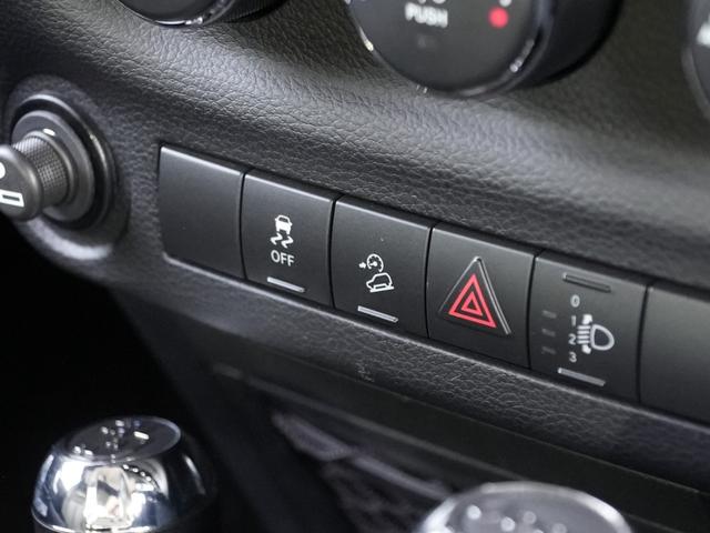 ジープ・ラングラー サハラ アンヴィルカラー JAOS BATTLEZステンレス2本出しマフラー RANCHOショックアブソーバー 社外エアクリーナーインテークパイプLEDヘッドライト JAOSマッドガード 背面タイヤ ETC(31枚目)