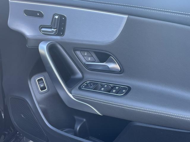 店舗スタッフ一同、皆様のご来店・お問い合わせを、心よりお待ちしております。