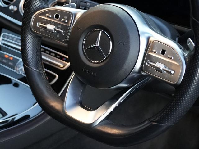 吸い込まれるほどの深い艶を出す【ＬＩＢＥＲＡＬＡ　ＧＧＧコート】をご用意しております。ガラス系のコーティングで強力な撥水性能を持っています。当店でぜひ体感してください。