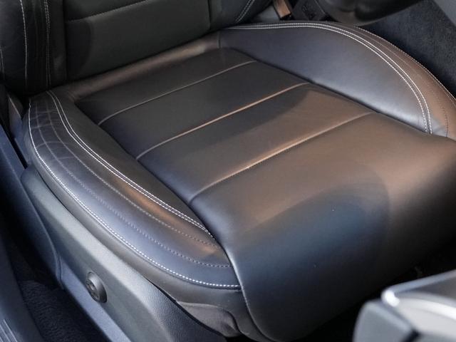 輸入車ディーラー採用のドライブレコーダーもお選び頂けます。万が一の事故の際のお守りとしていかがでしょうか？その他、様々なオプションもご用意しております。