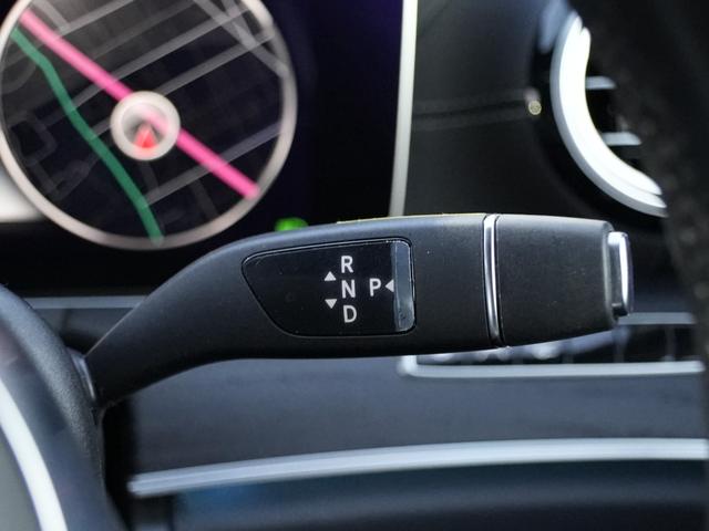 ＬＩＢＥＲＡＬＡでは多種多様の車種をご用意させていただいております。お客様がご納得いくまで、そのお車の持つ特性を五感すべてで感じ取っていただける場をご提供します。