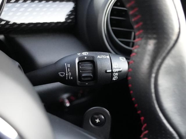 ＭＩＮＩ クーパーＳＤ　ＬＣＩモデル　インテリジェントセーフティ軽減ブレーキＡＣＣ　純正ナビＢｌｕｅｔｏｏｔｈバックカメラＭＩＮＩドライビングＭＯＤＥ　ＪＣＷステアリング　コンフォートアクセス　アンビエントライト前後ＰＤＣ（25枚目）